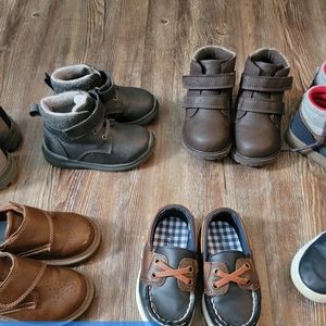 Carter's/Oshkosh toddler shoes NWOT